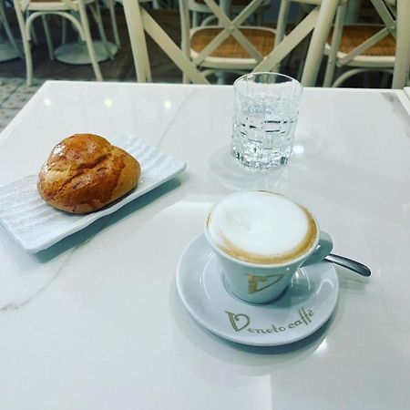 N&M Dimora Carrieri Luxury Bed & Breakfast Монополи Екстериор снимка