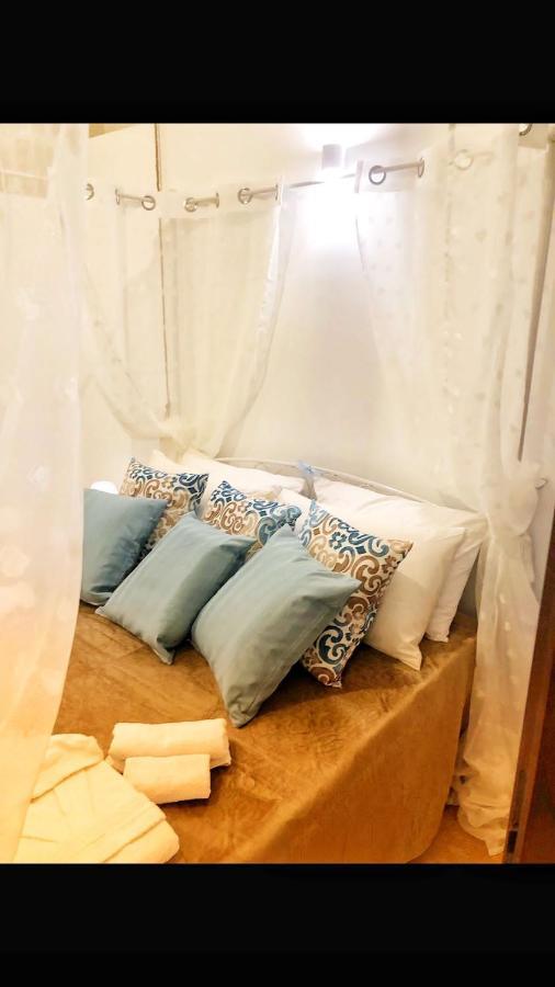 N&M Dimora Carrieri Luxury Bed & Breakfast Монополи Екстериор снимка